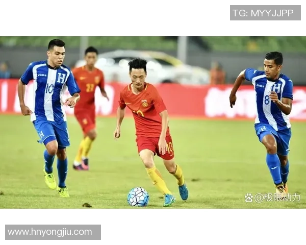 足球明星的可爱瞬间高清图片大集合让你领略他们的魅力与风采